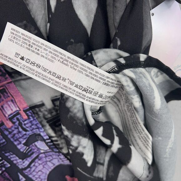 Disney Shirt Womens Large Black Purple Castle Camp Button Up Wonderful World 100 - Picture 7 of 13